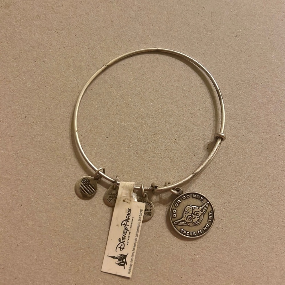 NWT Silver Alex and Ani Yoda Star Wars bracelet